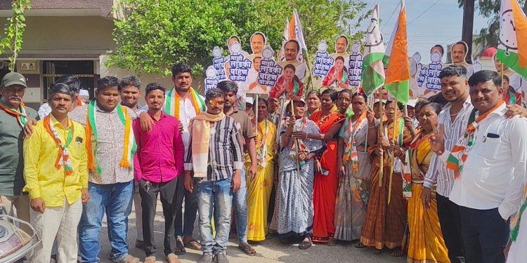 प्रभाग २५ मध्ये वैभव हत्तुरे यांना युवा व महिला वर्गाचा मिळतोय पाठिंबा.