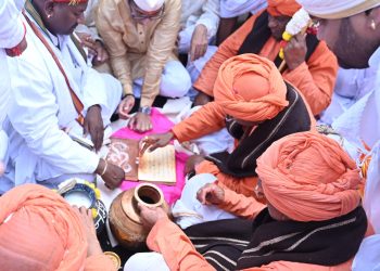 सिध्दरामेश्वरांच्या अक्षता सोहळ्याला अलोट गर्दी