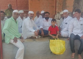 अकोलेच्या ‘अण्णां’ची वाढतेय क्रेझ