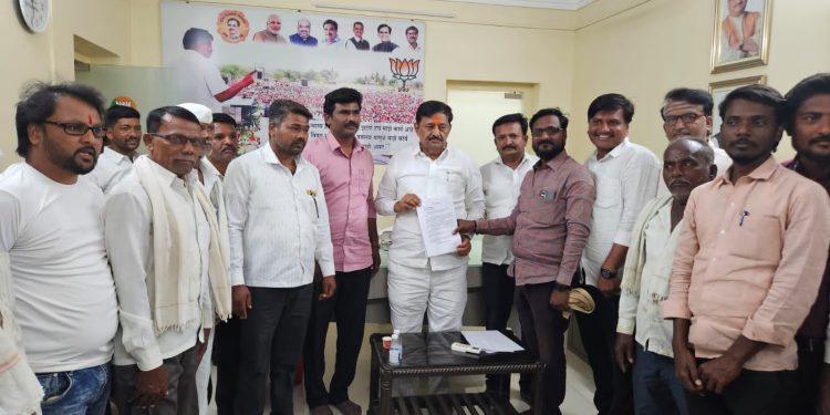 साहेब, तुमच्या विजयात आमचा सिंहाचा वाटा असणार !