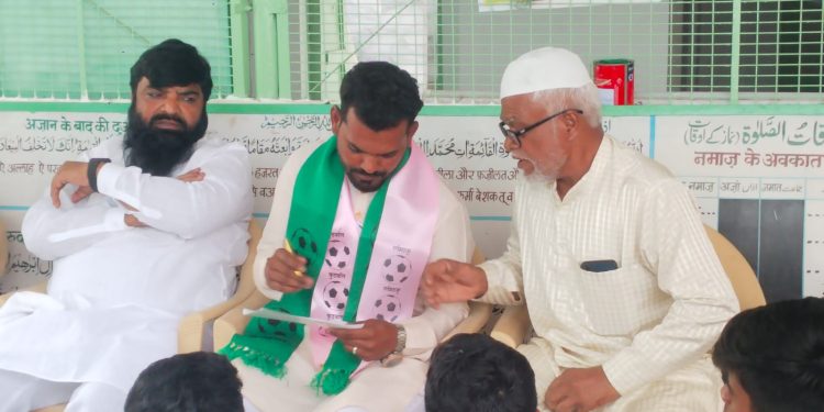 सत्ताधार्‍यांना फुटबाॅलचा किक बसणार