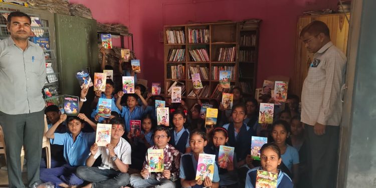 शिवजयंतीनिमित्त ‘सावरकर वाचनालयाचा’ प्रेरणादायी उपक्रम