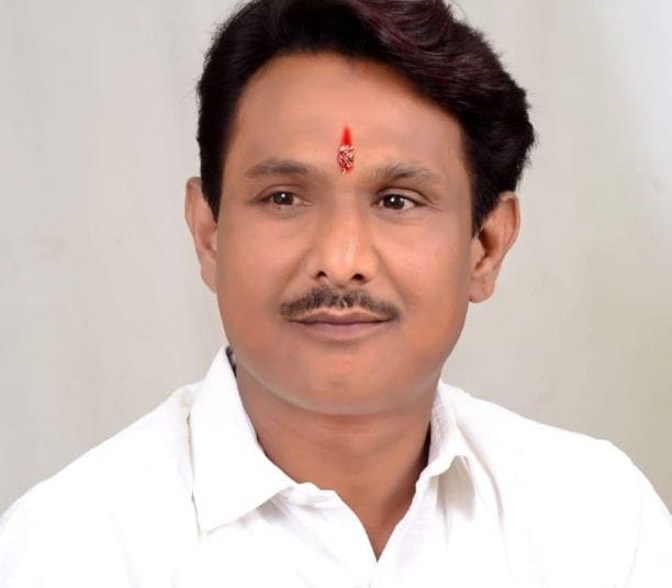 पदाधिकारी बनले ‘विशेष कार्यकारी अधिकारी’