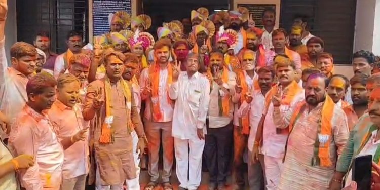 दक्षिणमध्ये “हम साथ साथ है!”