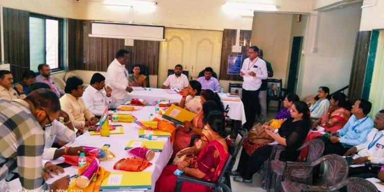 नागरीकांच्या ज्वलंत समस्यांकडे दुर्लक्ष , अधिकारी “सेटींग” दक्षिणची पहिलीच बैठक “फेल”