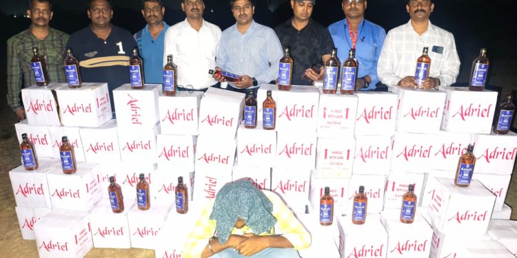 राज्य उत्पादन शुल्क विभागाकडून ११ लाख ५५ हजार किमतीचा मद्यसाठा जप्त