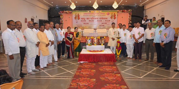 तडजोडीचा मार्ग स्वीकारून मुलींचे आयुष्य सुखी बनवा