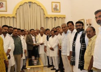 सिध्दरामया यांचा मुख्यमंत्रीपदाचा राजीनामा , कर्नाटकचे नवे सीएम डीके शिवकुमार !