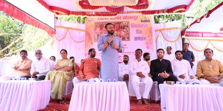 शिवरायांनी अठरापगड जातींच्या लोकांना एकत्र करून स्वराज्य उभारले- पालकमंत्री