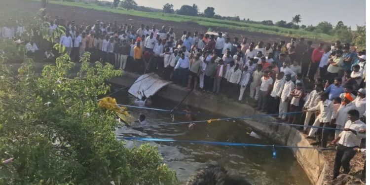 विहिरीत टेम्पो कोसळून १४ भाविकांचा मृत्यू