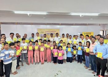 विद्यार्थ्यांच्या स्वप्नांना बळ देण्यासाठी सदैव तत्पर.. महादेव कोगनूरे यांची ग्वाही