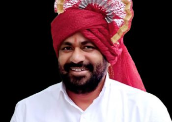 “एकतर शाळा पूर्ण ताकदीने चालवा, नाहीतर खाजगी शिकवण्याना मान्यता द्या” आमदार बच्चू कडू