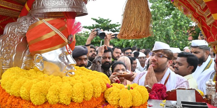 जिल्ह्यात ‘श्री संत गजानन महाराज पालखी’चे उत्साहात स्वागत