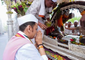 ‘राज्यात सर्वत्र चांगला पाऊस पडू दे, शेतकरी सुखी राहू दे’- मुख्यमंत्र्यांचे साकडे