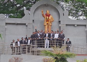 सोलापूरात ४०० वकिलांनी केला दिल्लीच्या घटनेचा निषेध