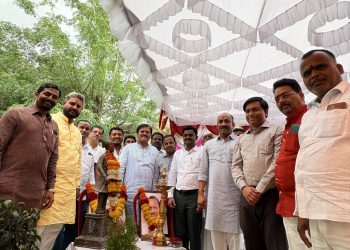 कासेगाव शिबिरावर नागरीक “समाधान” , विविध विभागांच्या १३२३ दाखल्यांचे वाटप