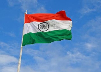 प्लॅस्टिकच्या राष्ट्रध्वज विक्रीस बंदी  राष्ट्रध्वज संहितेचे काटेकोर पालन करावे