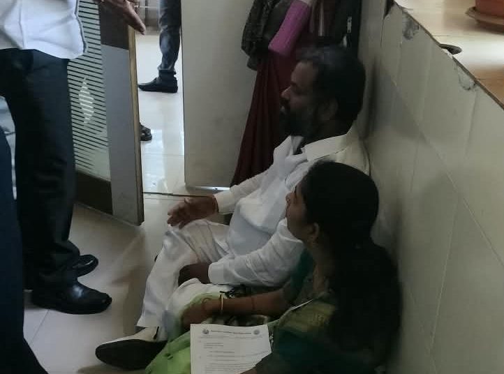 माध्यमिक शिक्षणाधिकाऱ्यांची उडाली तारांबळ