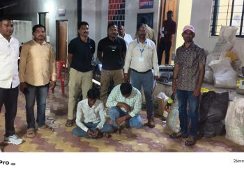 मंद्रूपमध्ये  गुटखा कारखान्यावर छापा; 