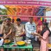 तुळजापूरला पायी जाणाऱ्या भाविकांसाठी श्री सोमेश्वर पतसंस्थेचा महाप्रसाद